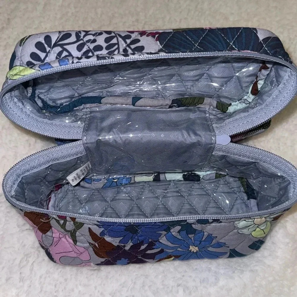 Vera Bradley Travel Set Bengal Lily Print - Picture 3 of 3